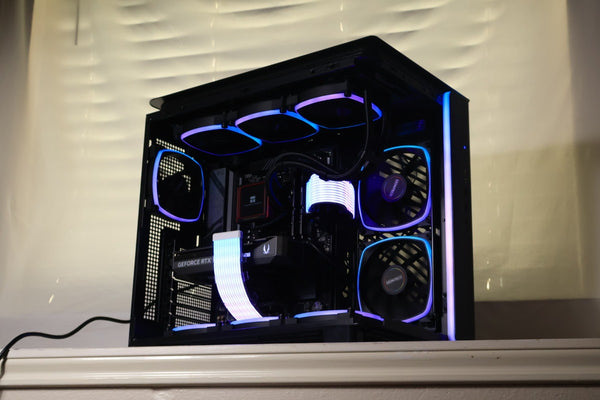 🟣🔵 Zephyr | RTX 5070 · Ryzen 7 9700X · 2TB NVMe